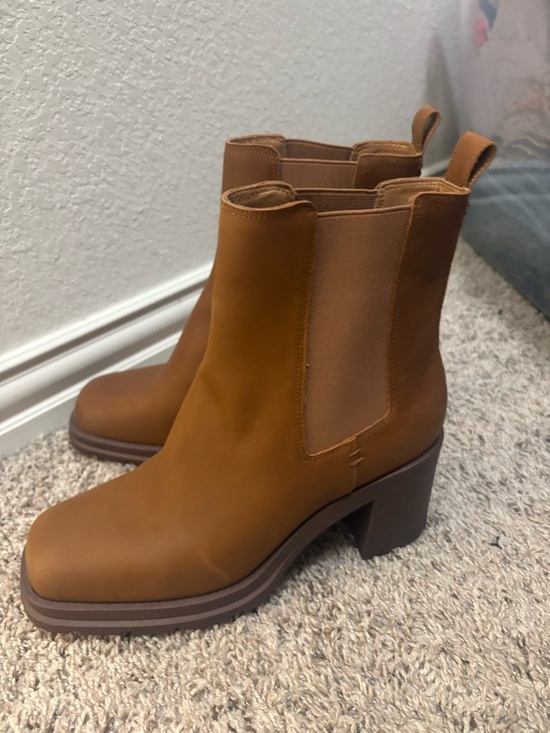 Crown Vintage Shoes - Crown Vintage Tan Chelsea Block Heel Ankle Boots